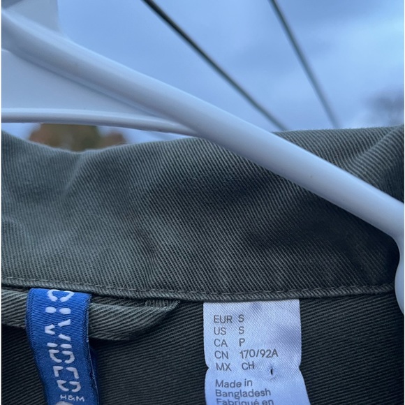 H&M ⭐️Army green denim jacket - Picture 4 of 6